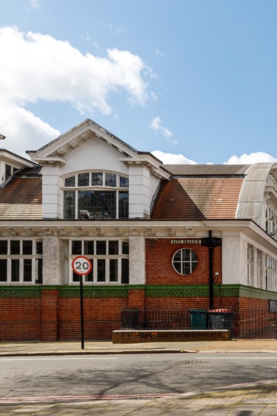 47 Clapham High Street