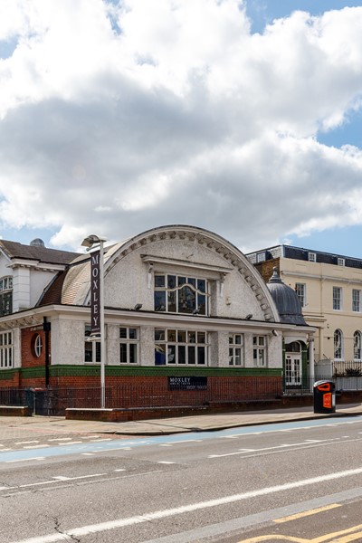 47 Clapham High St