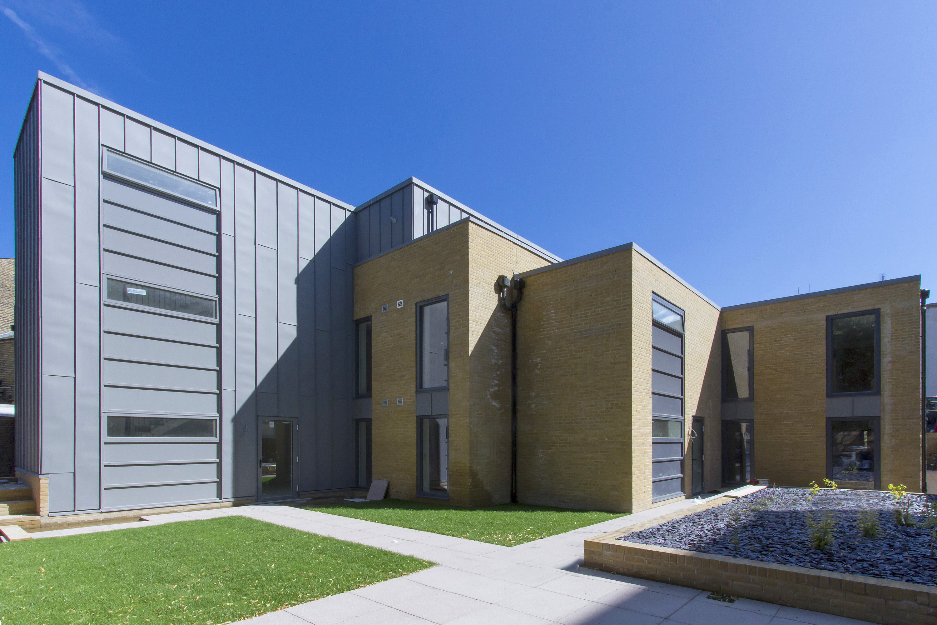 /residential/1b-gresham-road