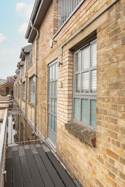 128a Brixton Hill